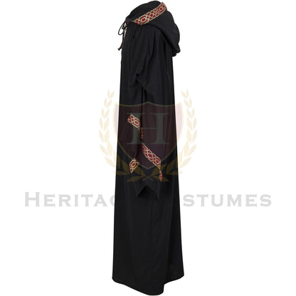 Side view of the black adult Celtic hooded robe, showcasing its long flowing silhouette, wide sleeves, and deep hood. Ideal for medieval reenactments, fantasy cosplay, and Renaissance fair costumes.