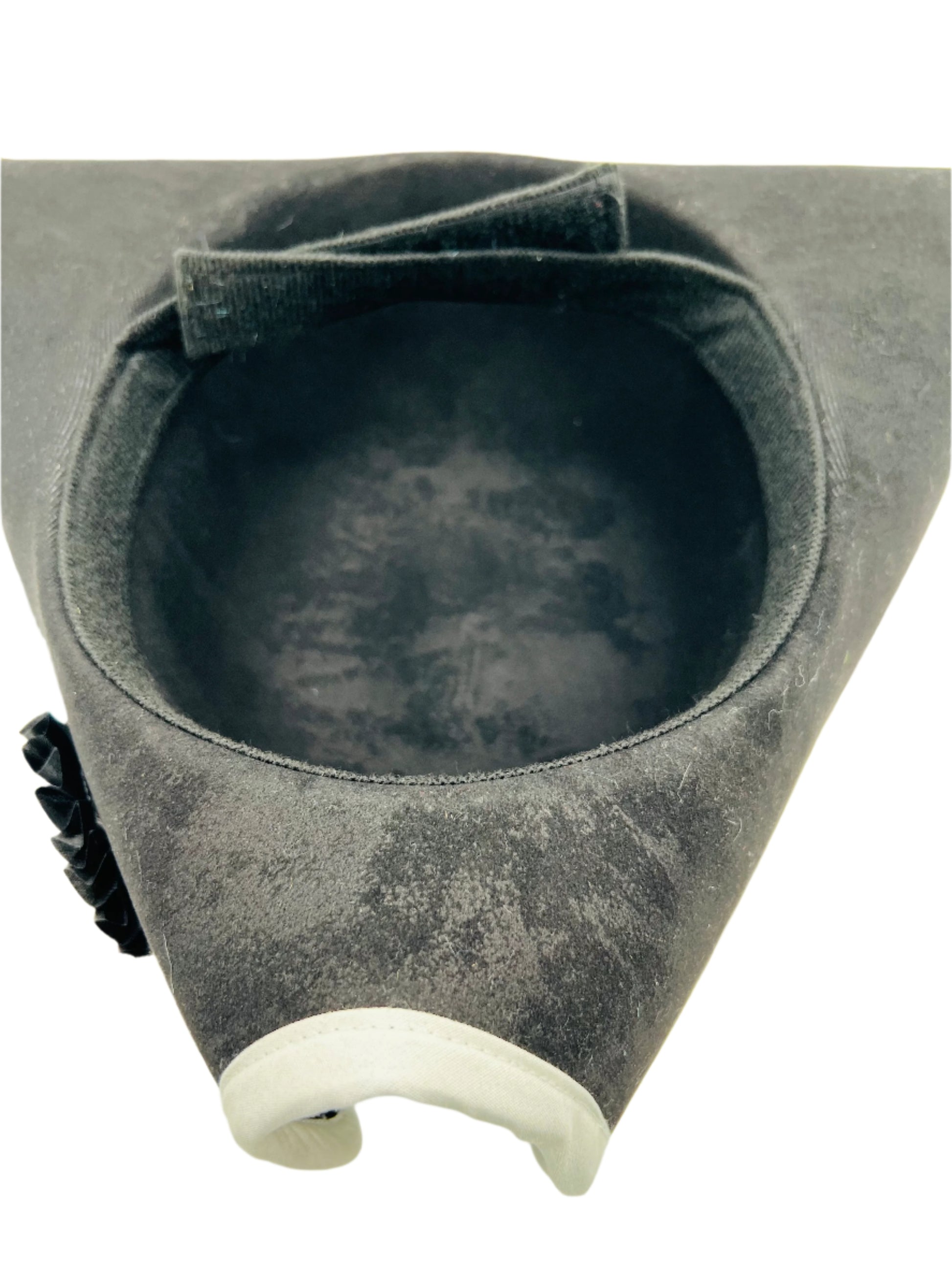 Inside view of a Colonial Cocked Tricorn Hat showcasing the hook-and-loop size adjuster, designed for a secure and customizable fit, perfect for historical reenactments and colonial costumes.