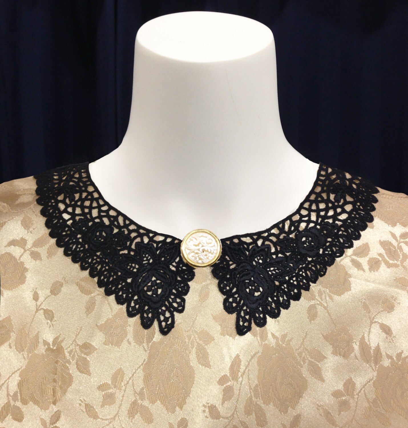 Victorian Lace Bib Collar
